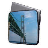 Mackinac Bridge Laptopschutzhülle (Vorderseite Links)