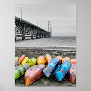 Mackinac Bridge und Kanus Wählen Sie ein Farbposte Poster