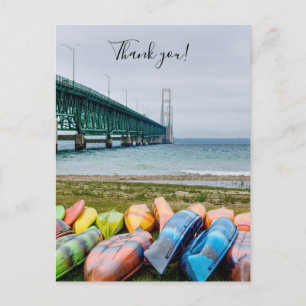 Mackinac-Brücke und Kanus Danke-Postkarte Postkarte