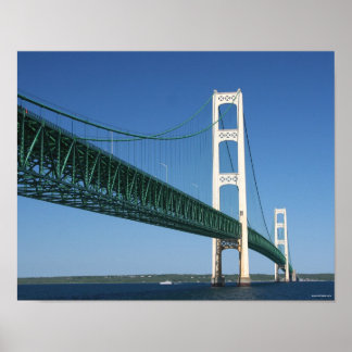 Mackinac-Brücke von der Straße Poster