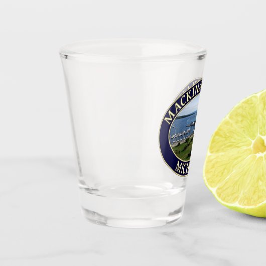 Mackinac Island Harbour & Lake Huron in Michigan Schnapsglas (Links)