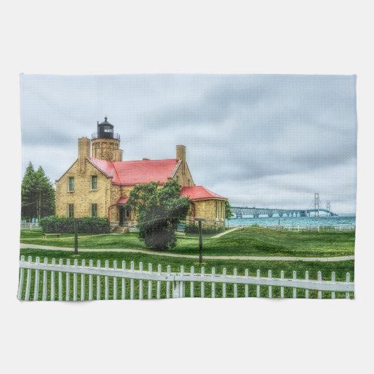 Mackinac Light and Bridge Geschirrtuch (Horizontal)