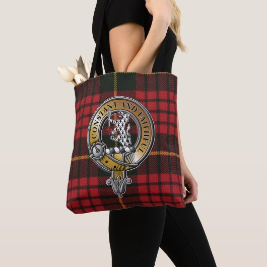 MacQueen Tartan & Abzeichen Tasche (Von Nahem)