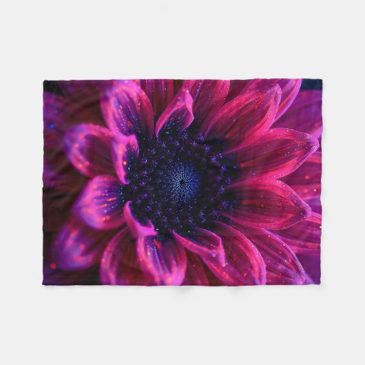 Macro Fuchsia Nebula Fleecedecke (Vorderseite (Horizontal))