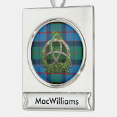 MacWilliams Tartan und Celtic Trinity Knot Banner-Ornament Silber (Links)
