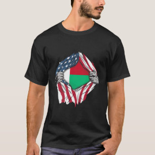 Madagaskar American Blood Inside Me Country Flags T-Shirt