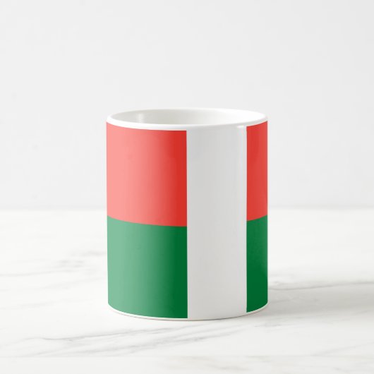 Madagaskar Flag Keramik Tasse (Mittel)