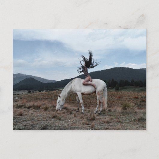 Mädchen am Pferd Postkarte (Vorderseite)