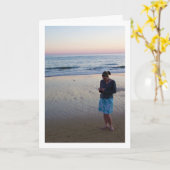 Mädchen am Strand bei Sunset Karte (Gelbe Blume)