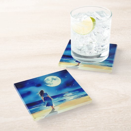 Mädchen am Strand unter einem Vollmond Glasuntersetzer (Schrägansicht)