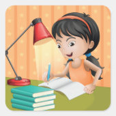 Mädchen arbeiten an einem Schreibtisch Quadratischer Aufkleber (Vorderseite)