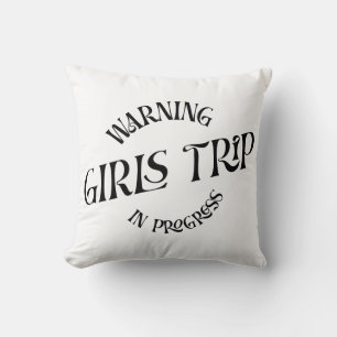 Mädchen auf dem Laufenden warnen Kissen