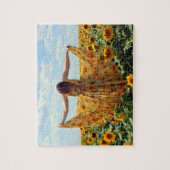 Mädchen auf dem Sonnenblume-Gebiet Puzzle (Vertikal)