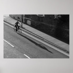 Mädchen auf einem Fahrrad BW Poster