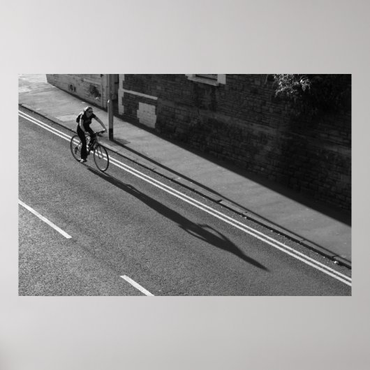 Mädchen auf einem Fahrrad BW Poster (Vorne)