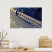 Mädchen auf einem Fahrrad (Kreuzprozess-Effekt) Poster (Küche)