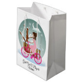 Mädchen auf einem Fahrrad Wintergeschenkbeutel - M Mittlere Geschenktüte (Rückseite Schrägansicht)