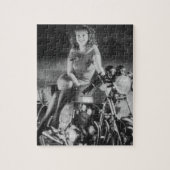 Mädchen auf einem Motorrad Puzzle (Vertikal)