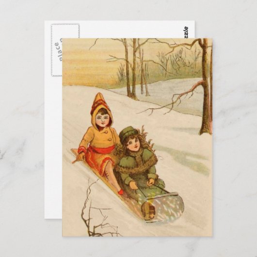 Mädchen auf einem Schlitten im Winterschnee Postkarte (Vorne/Hinten)