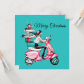 Mädchen auf Scooter, die Präsentationen tragen Karte (Vorderseite/Rückseite Beispiel)