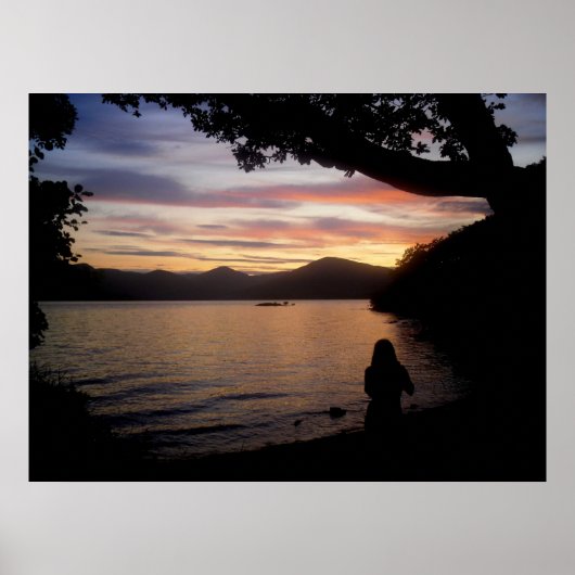 Mädchen bei Sonnenuntergang Poster (Vorne)