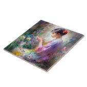 Mädchen bewundert eine Blume in ihren Händen Fliese (Seite)