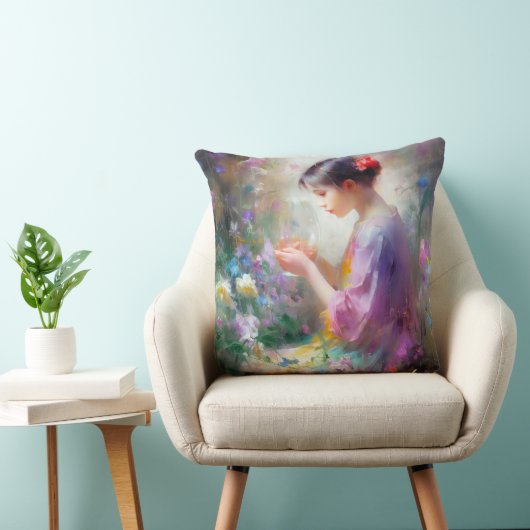 Mädchen bewundert eine Blume in ihren Händen Kissen (Stuhl )