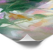 Mädchen bewundert eine Blume in ihren Händen Poster (Ecke)