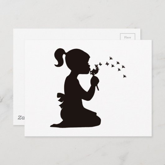 Mädchen, das auf Löwenzahn-Silhouette durchbrennt Postkarte (Vorne/Hinten)