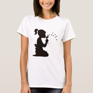 Mädchen, das auf Löwenzahn-Silhouette durchbrennt T-Shirt