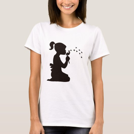 Mädchen, das auf Löwenzahn-Silhouette durchbrennt T-Shirt (Vorderseite)