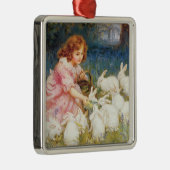 Mädchen, das die Kaninchen Füttre (von Frederick M Ornament Aus Metall (Rechts)