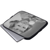 Mädchen, das Eis isst Laptopschutzhülle (Vorne Knopf)