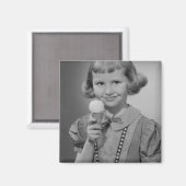 Mädchen, das Eis isst Magnet (Vorderseite/Rückseite)