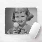 Mädchen, das Eis isst Mousepad (Mit Mouse)