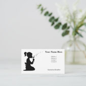 Mädchen, die eine Löwenzahn-Blume wünschen und bla Hinweiskarte (Stehend Vorderseite)