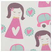 Mädchen, die Orte Fabric machen Stoff (Nahaufnahme)