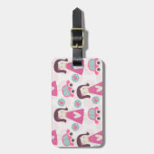 Mädchen, die Orte haben Gepäckanhänger (Vorderseite vertikal)