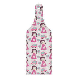 Mädchen, die Orte haben Schneidebrett