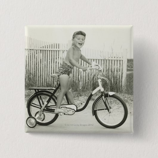 Mädchen fährt Fahrrad Button (Vorderseite)