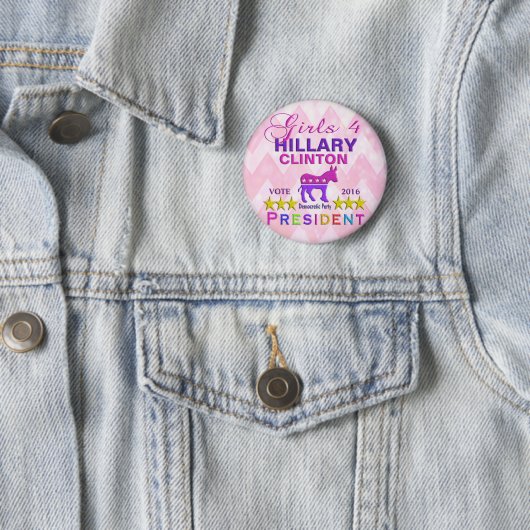 Mädchen für Hillary Clinton-Präsidenten Button (Beispiel)