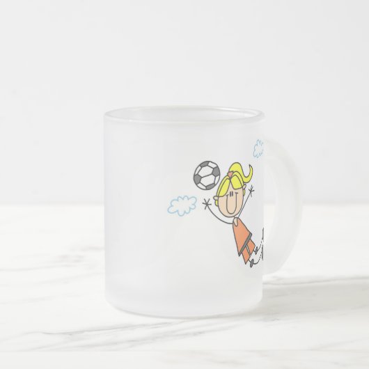 Mädchen-Fußball-Sprungs-T-Shirts und Geschenke Mattglastasse (VorderseiteRechts)