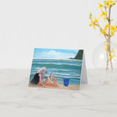 Mädchen-Gebäude-Sandschloss an den Karte (Gelbe Blume)