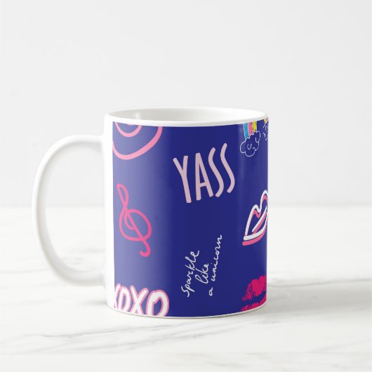 Mädchen gestalten nahtloses Muster mit Slogan. Han Kaffeetasse (Links)