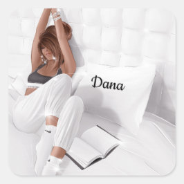 Mädchen im Bed Book Personalisierter individueller Quadratischer Aufkleber