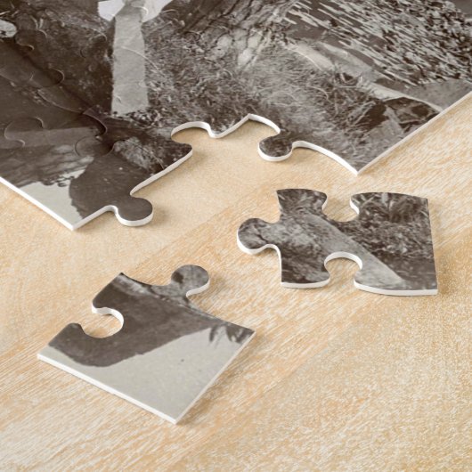 Mädchen im japanischen Zen-Garten Puzzle (Seite)