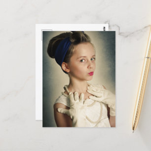 Mädchen im retro Vintage-Stil Postkarte
