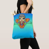 Mädchen in Butterfly-Flügeln ummantelt Tasche (Von Nahem)