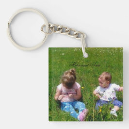 Mädchen in der Natur Schlüsselanhänger