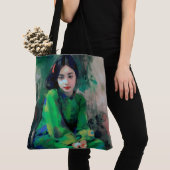 Mädchen in grünem Kleid Tasche (Von Nahem)